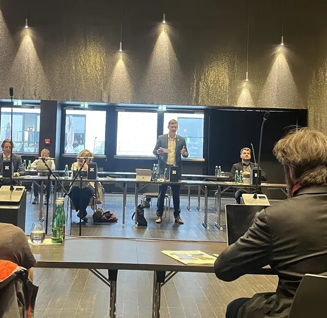 "Als Oppositionsstadtrat habe ich im Überprüfungsausschuss meine Kontrollfunktion ausgeübt und wurde dafür von der Stadtregierung vor Gericht gestellt", sagt Lukas Blunder.  | Foto: Barbara Fluckinger