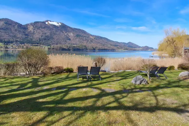 ....damit sie in dieser herrliche Gegend Erholung finden und das schöne Panorama am See genießen können.
Gestern hat uns noch die Sonne, beim FUSCHLSEE-RUNDWEG begleitet. Heute sorgte der Regen für Wachstum und den dringenden Wassernachschub.


