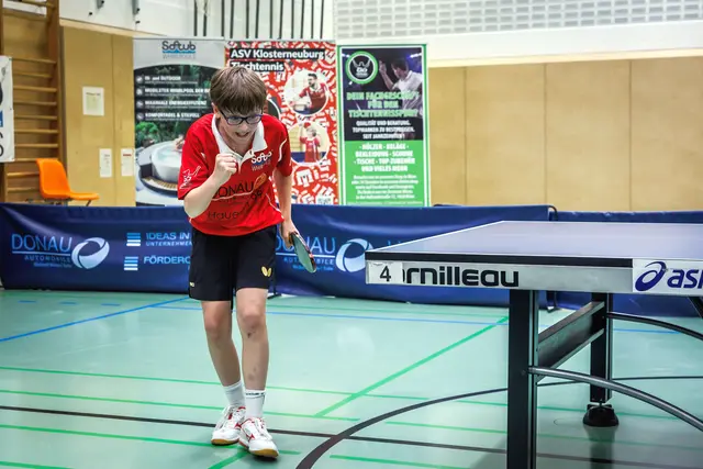 Maxi Pucher ballte nach seinem ersten Klubmeistertitel bei der Jugend die Siegerfaust. | Foto: Andreas Pichler 2026