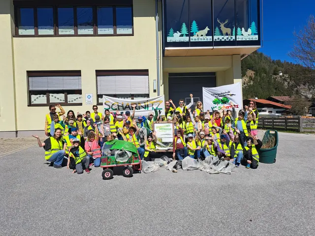 Auch die Volksschule Scharnitz hat heuer an der CleanUp Challenge teilgenommen und im Ort fleißig Müll gesammelt. | Foto: VS Scharnitz