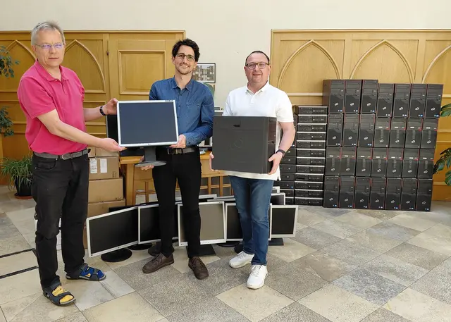 Stadtgemeinde Scheibbs spendet PC-Equipment