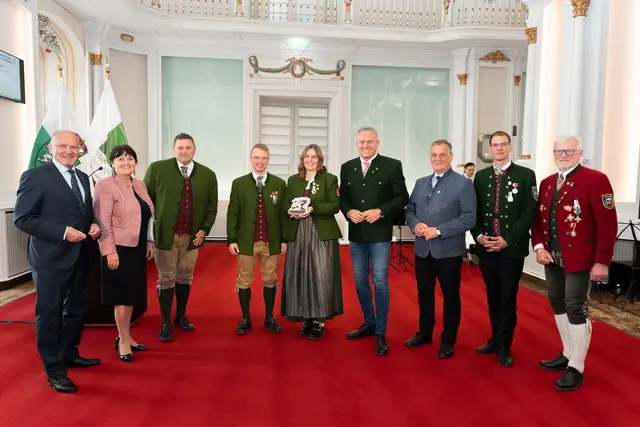 Kürzlich wurden in Graz der „Blasmusik Panther" und die Robert-Stolz-Medaille verliehen, darunter waren auch Musikvereine aus der Oststeiermark.  | Foto: Land Steiermark/Robert Binder
