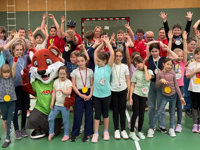 Ein inklusiver Aktionstag an der Volksschule Bad Sauerbrunn brachte Kinder, Schülerinnen und Schüler der Allgemeinen Sonderschule Eisenstadt und Special Olympics Sportler zusammen.  | Foto: Sebastian Koller