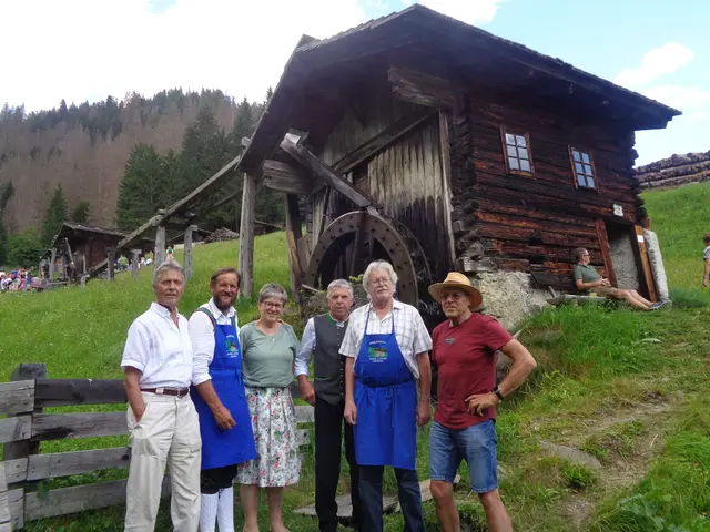 Glatzl Johann (Landessprecher), Mario Lugger (Obmann des Mühlenweges), Ehepaar Martina und Alois Schmiedhofer, Ernst Schrinner (Gastmüller bei der „ Groaßnmühle), Ernst Kuprian (Lohbachmühle Huben im Ötztal) (von links) | Foto: Privat