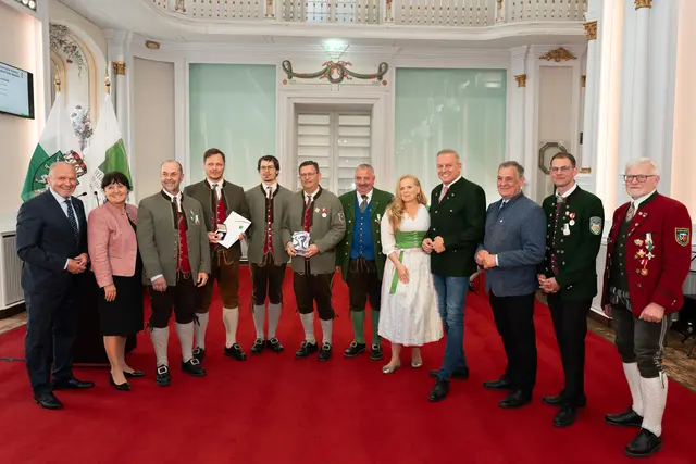 Die Kameradschaftskapelle Weiz erhielt unter anderem den „Blasmusik Panther" sowie die Robert-Stolz-Medaille. | Foto: Land Steiermark/Robert Binder