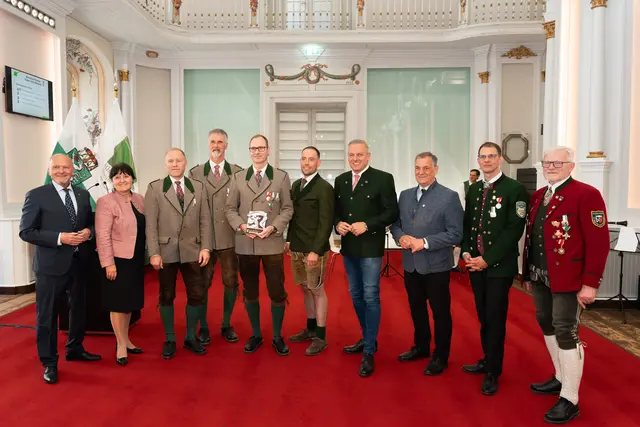 „Blasmusik Panther“ für den Musikverein St. Jakob im Walde | Foto: Land Steiermark/Robert Binder