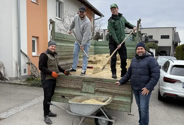 In Perg unterwegs: Leonhard Gmeiner, Fabio König, Michael Prückler-Eßl, Boris Mitterlehner. | Foto: Boris Mitterlehner