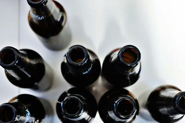 Bierflaschen von oben