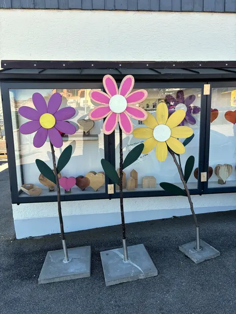 Inzwischen „Souvenir &amp; Andenken“ an die Schärdinger
Landesgartenschau: Die in Neuburg am Inn inspirierten Dekoblumen. | Foto: Franz Gruber