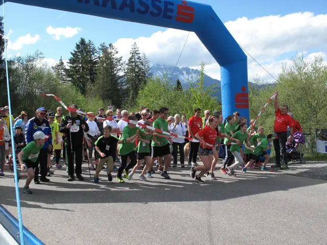 Ob als Hobby- oder Profisportler, mit Kinderwagen, auf dem Einrad oder zu Fuß - jeder kann beim Rote Nasen Lauf in Pflach mitmachen. | Foto: Archiv