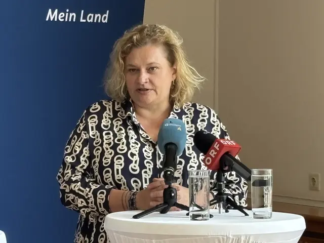 Elisabeth Bräutigam erklärte die Vorteile der Tages- und Wochenkliniken. | Foto: Alexandra Goll
