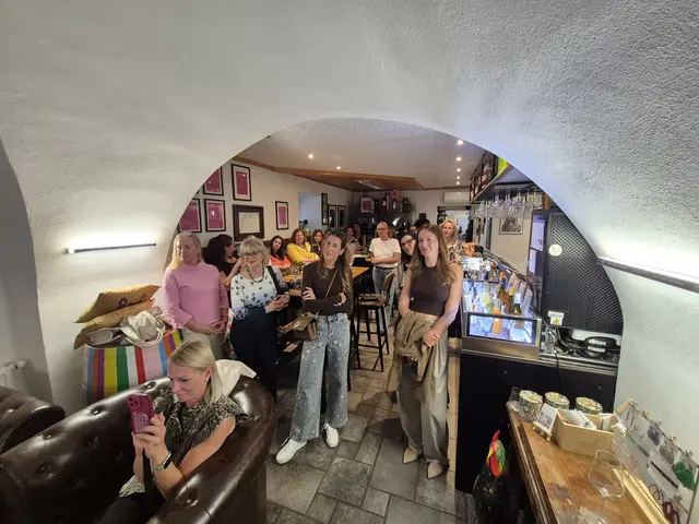 Viele Kontakte wurden beim Treffen von Frau in der Wirtschaft geknüpft oder verstärkt. | Foto: Andrea Stelzer