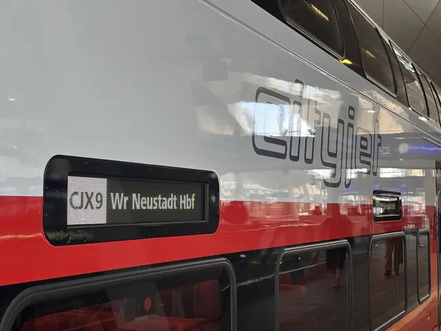Der neue Cityjet Doppelstockzug der ÖBB. | Foto: Antonio Šećerović/MeinBezirk