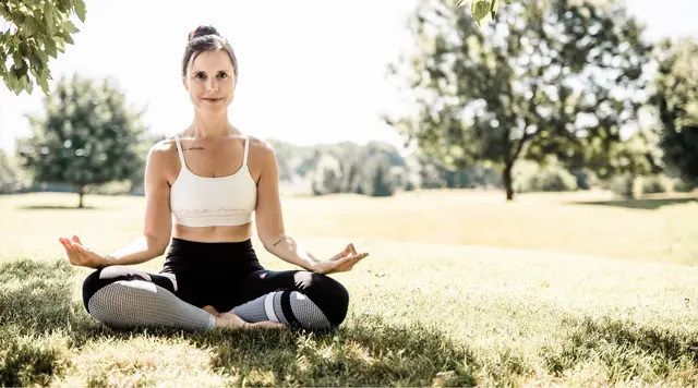 VHS-Yogalehrerin Manuela Weber