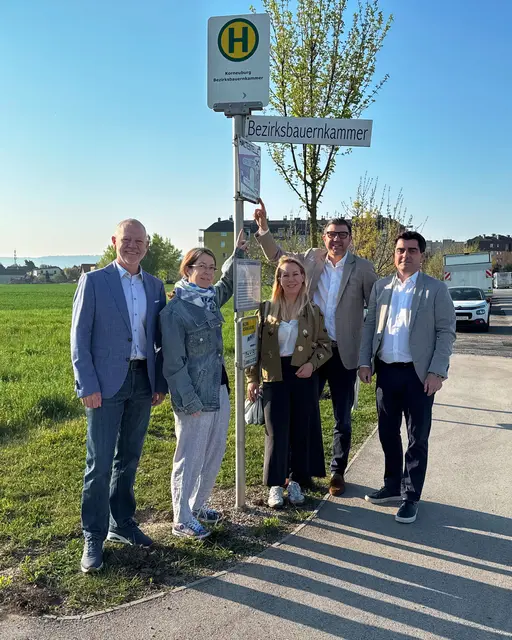 Bushaltestelle Bezirksbauernkammer: Der Fahrplan mit 15 Zielen für das Jahr 2026 wurde bereits erstellt.  | Foto: Stadtgemeinde Korneuburg