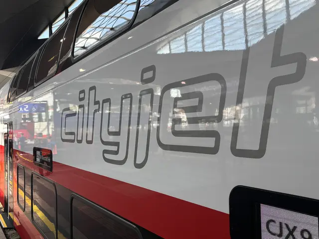 Der neue Cityjet Doppelstockzug der ÖBB. | Foto: Antonio Šećerović/MeinBezirk