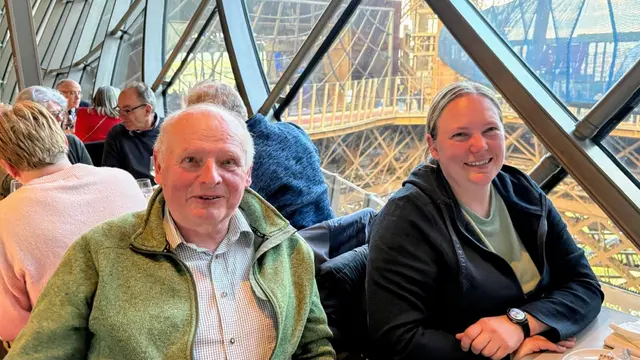 Beim Diner im Eiffelturmrestaurant, Franz Katinger und Eva Wegscheider | Foto: Johann Buchinger