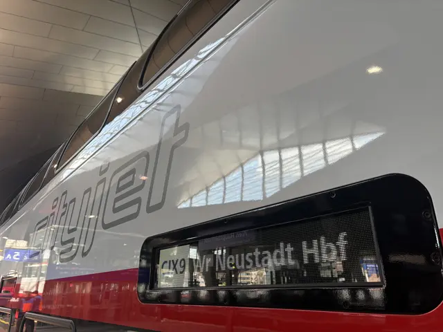 Der neue Cityjet Doppelstockzug der ÖBB. | Foto: Antonio Šećerović/MeinBezirk