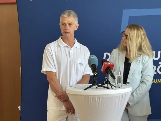 Dr. Wolfgang Winter gab Einblicke in den Klinikalltag der neuen Einrichtung. | Foto: Alexandra Goll
