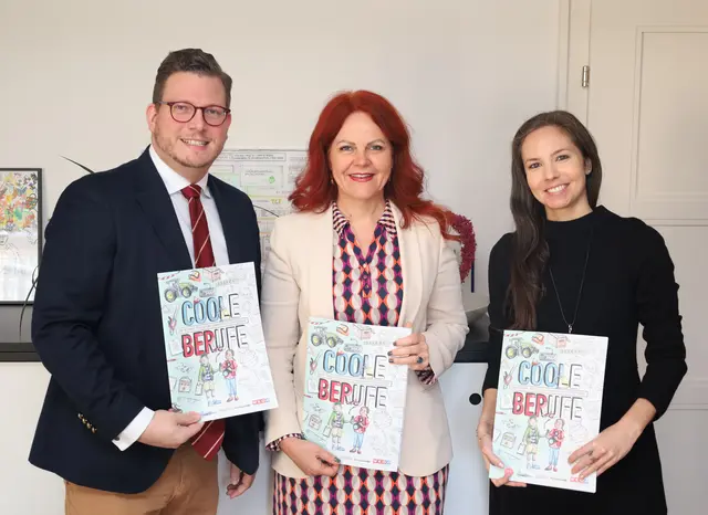 Wirtschaftskammer bringt Berufe mit Wimmelbuch in die Schulen