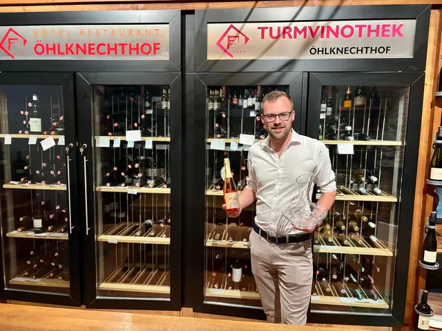 Ein zentraler Bestandteil des neuen Angebots wird auch die Vinothek im Öhlknechthof mit einer Auswahl von 160 Weinen. | Foto: Markus Kahrer