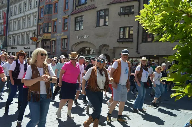 Kemater Firewings brachten Bewegung in die Landeshauptstadt