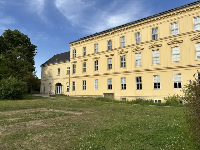 Das Exerzitienhaus wird etwa mit neuen Brandschutztüren, neuen Fluchtstiegen und einer neuen Drückbelüftungsanlage ausgestattet. | Foto: Mathias Kautzky/MeinBezirk