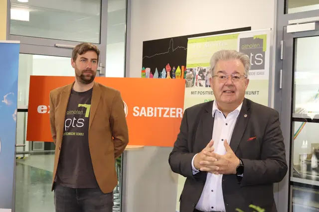 Auch Bürgermeister Walter Zemrosser ließ sich die Bewerbe nicht entgehen. | Foto: Stadtgemeinde Althofen