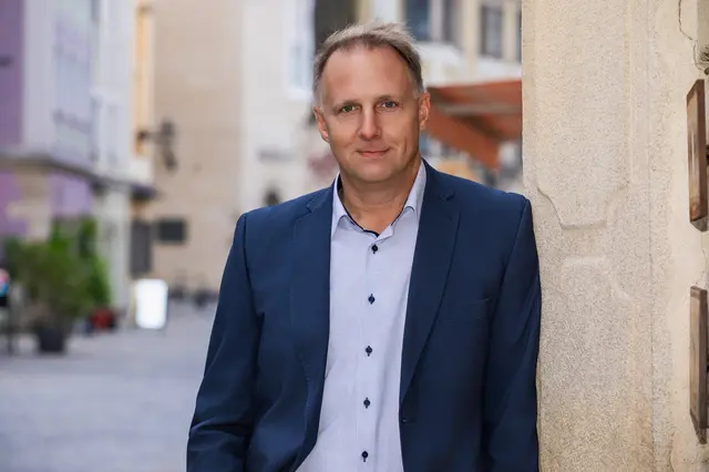 Seit 1. Jänner ist Jürgen Landerl-Brameshuber als Standortmanager zuständig für die Weiterentwicklung des Handels in der Linzer Innenstadt.  | Foto: Linzer City Ring