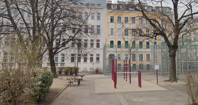 Der Wiesbergpark wird schon bald um ein neues Spielgerät erweitert. | Foto: Google Maps (Screenshot)
