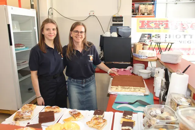Und Kaffee und Kuchen dürfen natürlich auch nicht fehlen. | Foto: FF Thondorf
