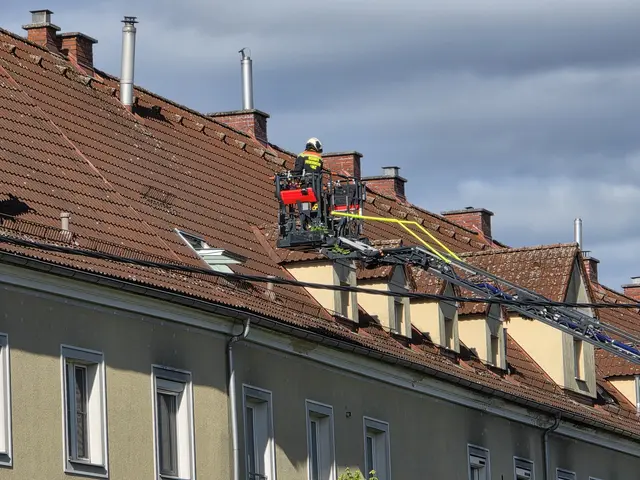 In dieser Wohnung brannte es am Donnerstagmorgen. Eine Mutter und ihre zwei Kinder wurden gerettet.  | Foto: FOTOKERSCHI / BILAL AHMETOVIC