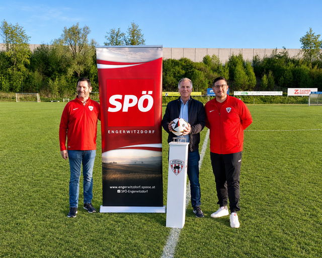 Obmann Franz Plank, Mario Moser-Luger und Sektionsleiter Philip Gollner (v. l.).

 | Foto: SPÖ Engerwitzdorf