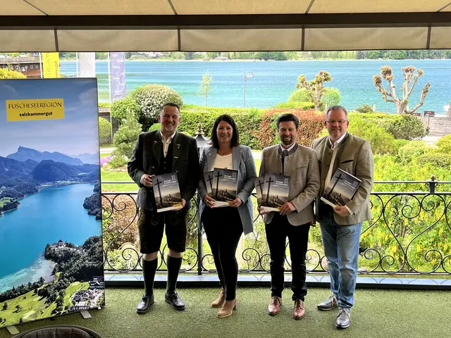 Von links: Peter Lev, Daniela Kari, Gerald Klaushofer und Albert Ebner. | Foto: TVB Fuschlseeregion