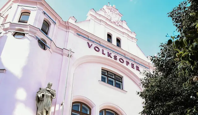 Auch in der Volksoper kann man sich gemeinsam mit anderen ESC-Fans das Finale ansehen.  | Foto: BV17