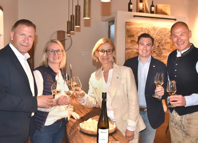 Stefan Lang, Rosa Hindler, Johanna Mikl-Leitner, Stefan Schmid, Hannes Steinacker | Foto: Herbert Schleich