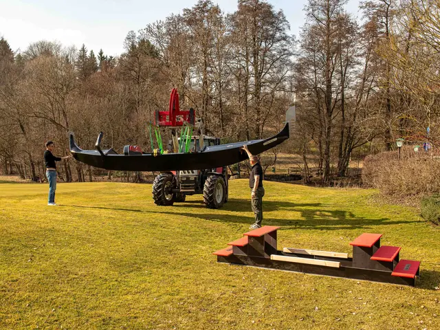 Die Gondel des Golfclubs Mühlviertel beim Transport. | Foto: Herwig Schramböck