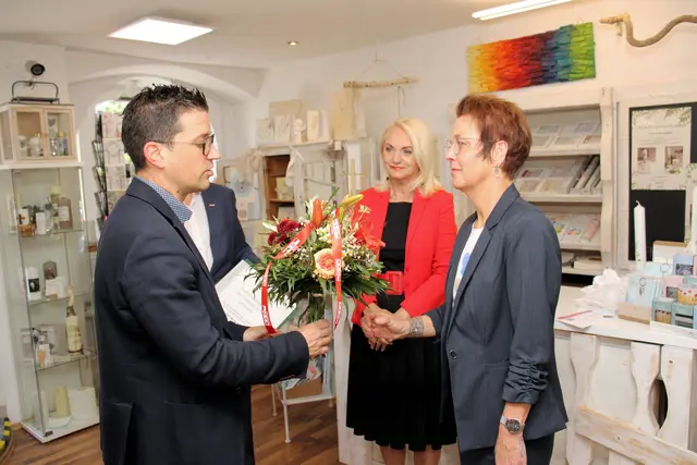 Blumengrüße von der Voitsberger Wirtschaftskammer | Foto: Cescutti
