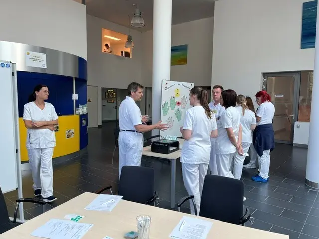 Wie Händedesinfektion Leben retten kann, Infos vom Expertenteam