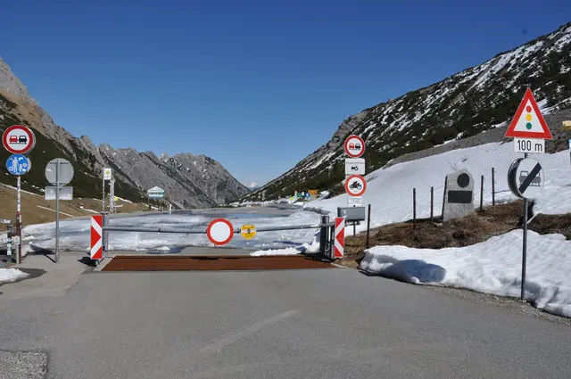 Die Wintersperre am Hahntennjoch endet am 11. Mai um 16 Uhr. | Foto: Klaus Perl