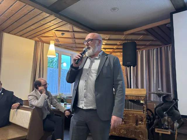 Leader‑Regionsbetreuer Wolfgang Weiß appellierte daran, das Fördervolumen bis zum Ende der Periode 2023-2027 auszuschöpfen. | Foto: MeinBezirk/Anja Kern