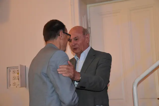 Große Anerkennung und Wertschätzung von Erwin Pröll an Josef Stefan. | Foto: Alexandra Goll