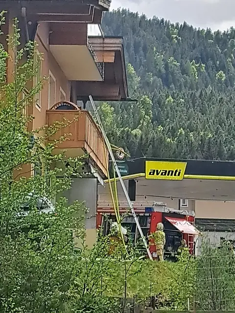 Aktuell läuft ein Einsatz in Leutasch. Laut aktuellen Infos dürfte es sich um einen Zimmerbrand handeln.  | Foto: MeinBezirk