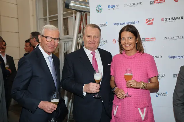 Altlandeshauptmann Wilfried Haslauer, Heinrich Dieter und Alessandra Kiener  | Foto: Land Salzburg / Franz Neumayr