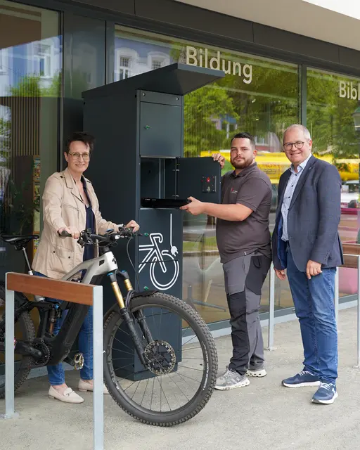 Neue E-Bike-Ladestaton am Voitsberger Hauptplatz