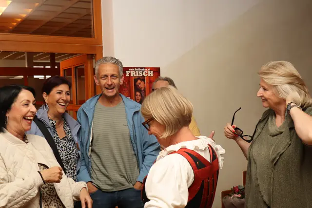 Auch Obmann der Milser Matschgerer Thomas Ried (3. v. l.) feierte mit. | Foto: Kendlbacher