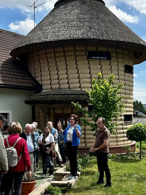 Herzliche Begrüßung imBienengarten