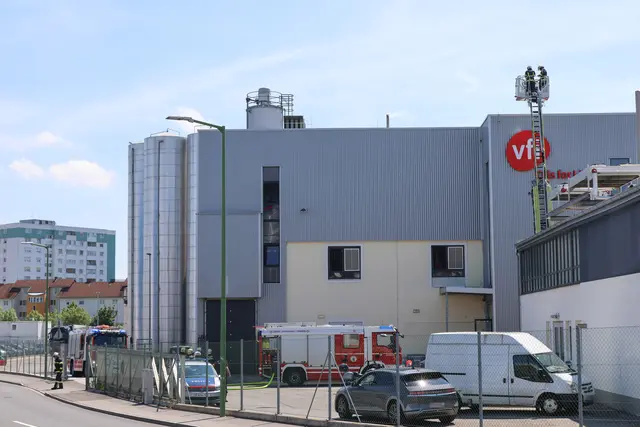 Brand bei der Vereinigten Fettwarenindustrie in Wels