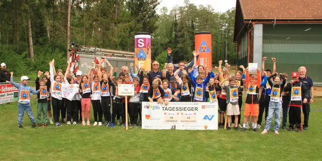 Safety-Tour 2026 Teamspirit am Sportplatz Mariasdorf