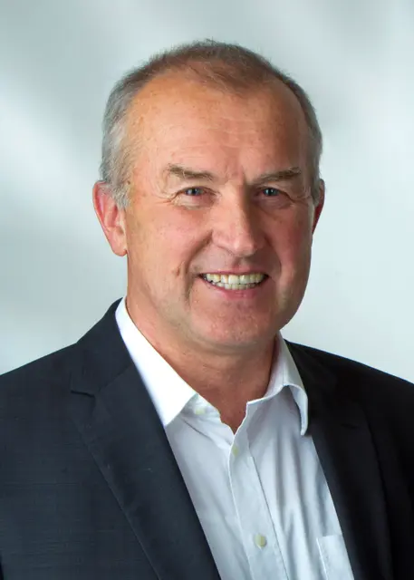 Mit großer Betroffenheit nimmt die Marktgemeinde Pillichsdorf Abschied von Altbürgermeister Wolfgang Gössinger. | Foto: Semrad